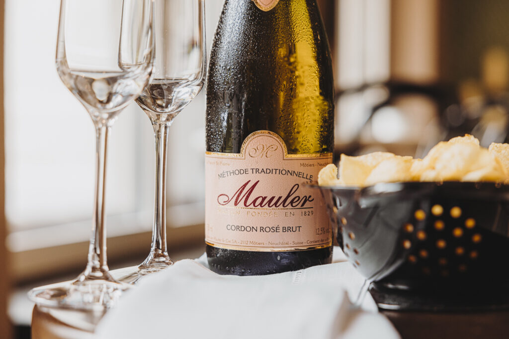 zwei-glaeser-champagner